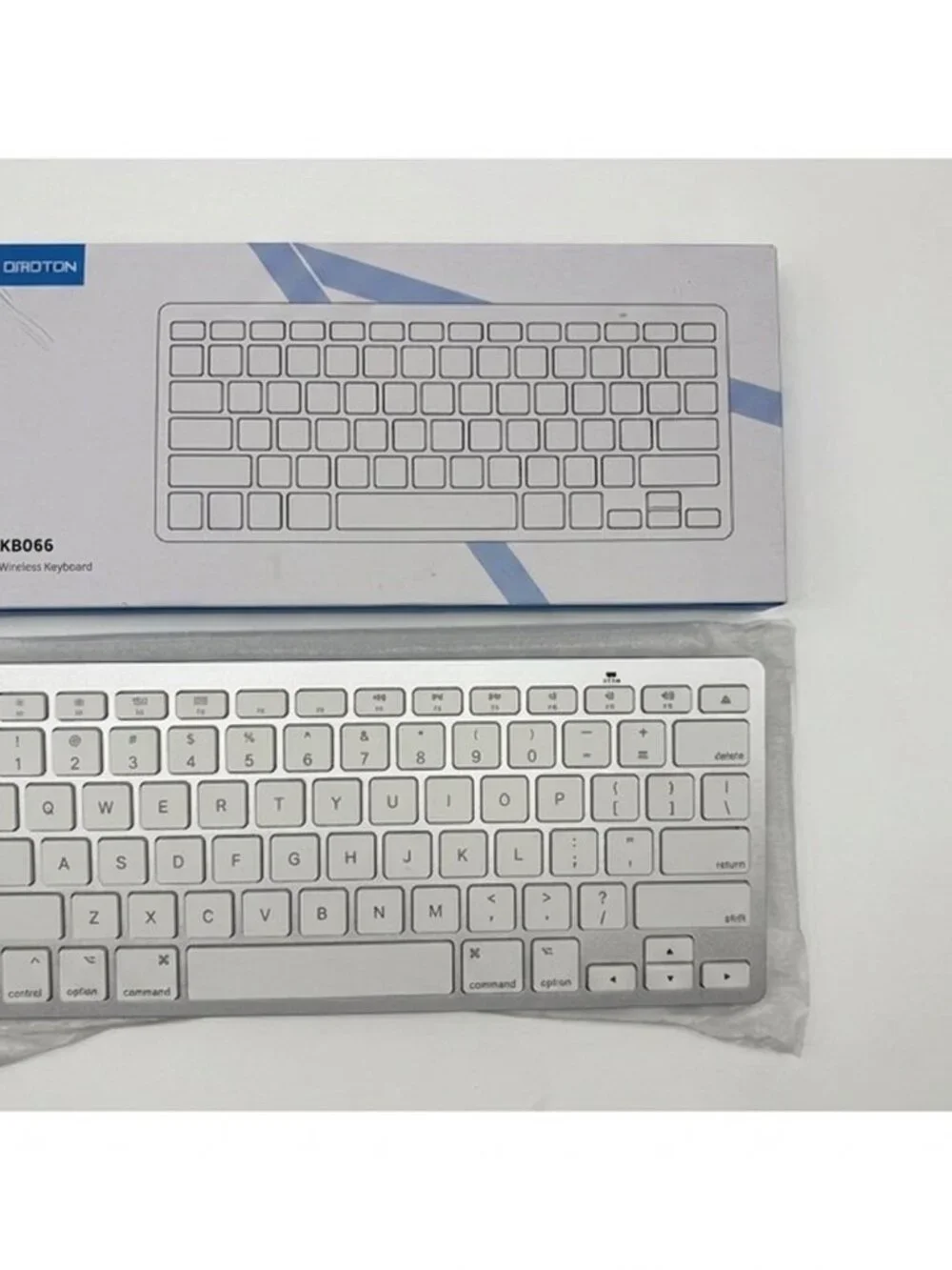 OMOTON Bluetooth Keyboard Compatible with iPad 10th Generation — iPad 10.2 (9th/